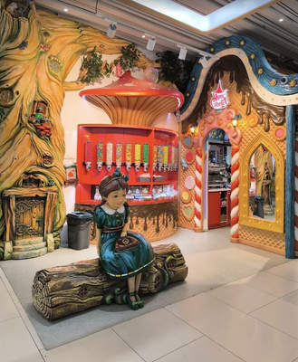 Hans & Gretel Plaza Mall